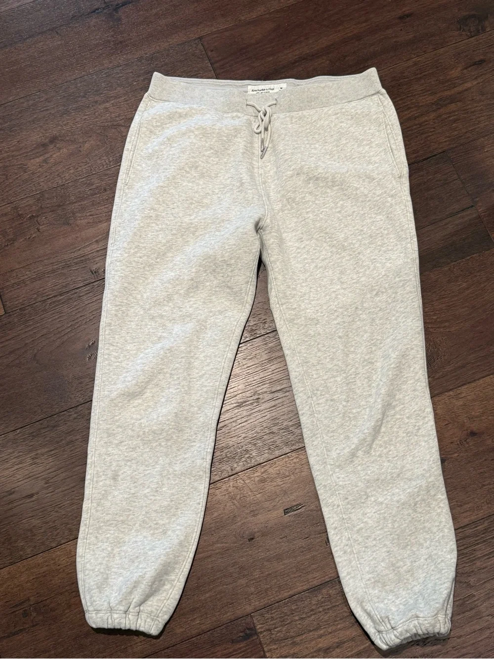 Abercrombie & Fitch Men's Gray Knit Jogger Sweatpants - Casual Comfort